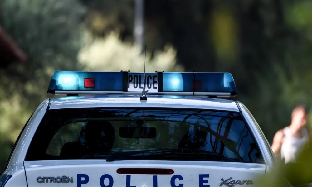 Φρίκη στον Βόλο: Σκυλίτσα βρέθηκε νεκρή από πυροβολισμό!